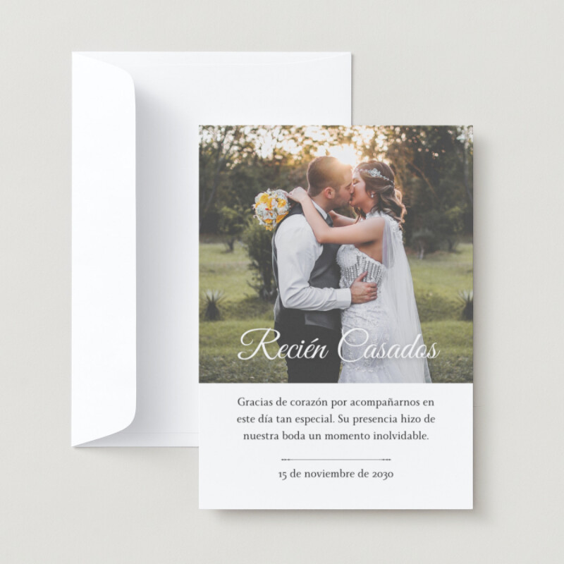 Anuncio de boda fotográfico elegante oscuro